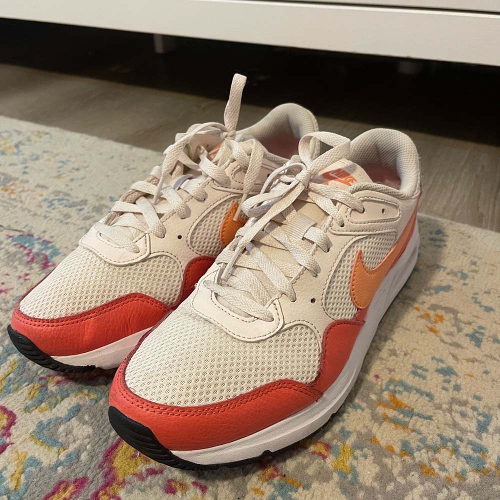 Women’s Nike Air shoes
